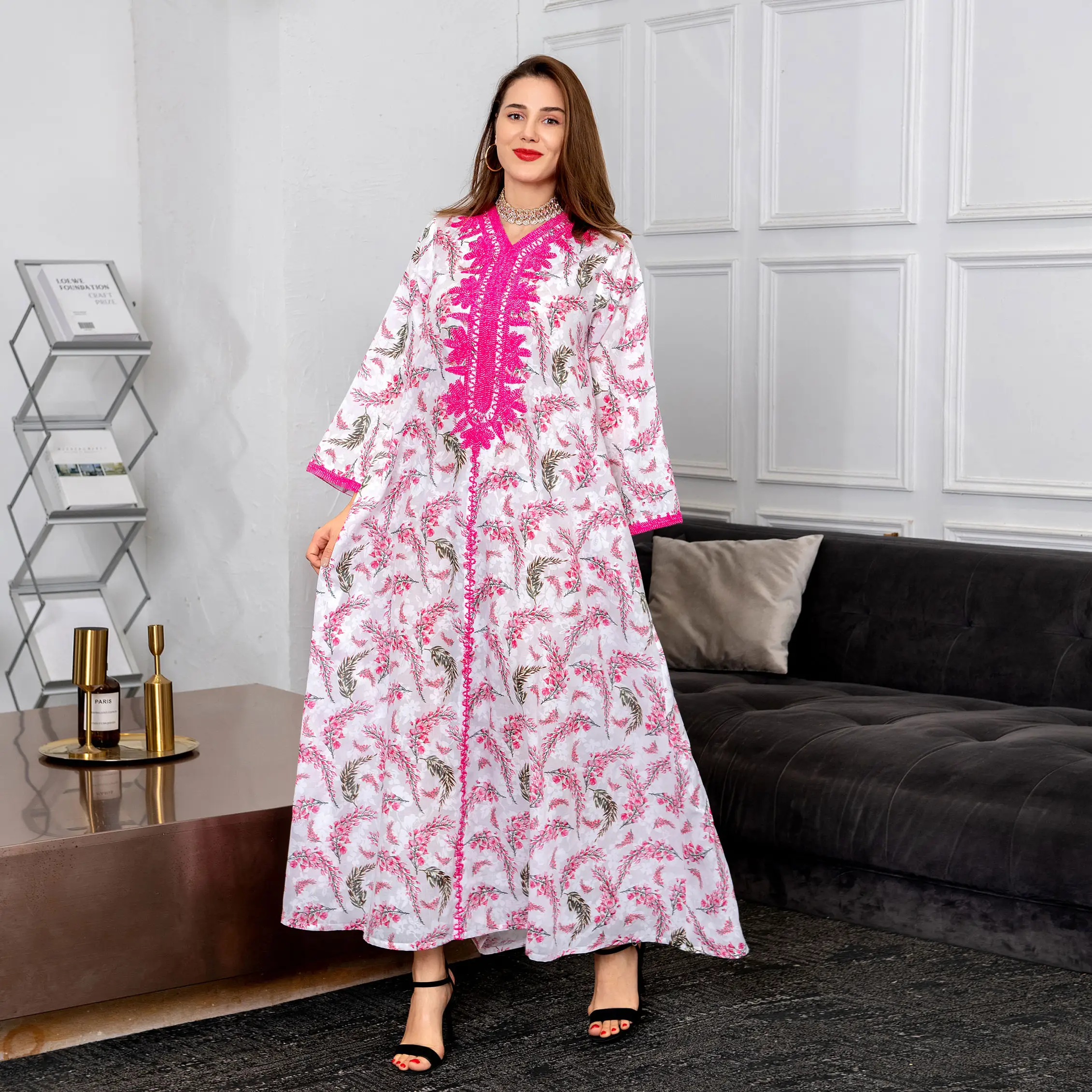 Vintage Printed Muslim Dress V-Neck Applique Printed Floral Dress Pink Color Muslim Women Abaya