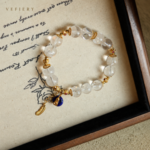 Pulsera de Cuentas de Cuarzo Fantasma Blanco con Detalles de Lapislázuli Azul y Dijes Decorativos - Product Image 4