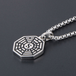 Colgante con patrón Bagua Retro, collar de acero inoxidable, diseño geométrico, símbolo Yin Yang, joyería de moda para hombres y mujeres SP194 - Product Image 2