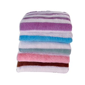 Toalla de Coral Cationico 35x75cm a Rayas de Secado Rápido para Uso Doméstico - Product Image 5