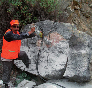 Trọng lượng nhẹ thủy lực cầm tay đá Splitter Máy kích thước nhỏ Rock Splitter thủy lực - Product Image 6