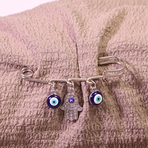 Broches de Moda para Mulheres com Alfinetes de Segurança, Novo Pingente de Coração com Olho Azul e Strass - Product Image 4