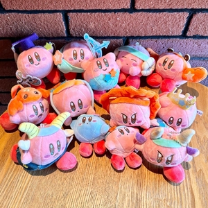Promoción: Peluches de <span class=keywords><strong>Kirby</strong></span> de 4 pulgadas (10 cm) al por mayor, juguetes de peluche de personajes de anime y dibujos animados, llaveros, muñecos pequeños para máquina de garras - Product Image 2