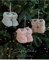 Handgefertigte Plüsch-Weihnachtsstiefel-Ornamente, Bunte Flauschige Kurze Stiefelchen mit Schleife für Weihnachtsbaum-Hängedekoration
