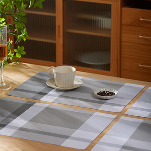 Mantel individual minimalista japonés gris tejido, aislante del calor y antideslizante, para uso en el hogar y hoteles. - Product Image 1