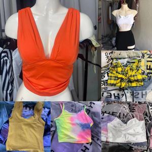 2025, camiseta sin mangas para mujer, cinturón <span class=keywords><strong>de</strong></span> hombro ancho tipo U, Top corto <span class=keywords><strong>de</strong></span> sujetador Sexy con envoltura <span class=keywords><strong>de</strong></span> pecho sin costuras, Sheines cortos femeninos - Product Image 2