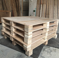 Broyeur de palettes en bois à moteur diesel, capacité 60 palettes/heure, avec système d'alimentation hydraulique, machine de recyclage de palettes en bois fabriquée en Chine