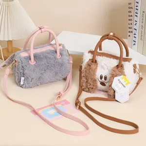 Bolso Bandolera de Peluche Oficial de Lilo & Stitch con Judy, Stitch, <span class=keywords><strong>Eeyore</strong></span> y Pluto, Relleno de Algodón PP Suave - Product Image 3
