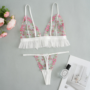 Ensemble de lingerie érotique en dentelle pour femmes 2025, soutien-gorge et culotte transparents, sexy, string, tissu uni, 90% polyester + 10% élasthanne - Product Image 4
