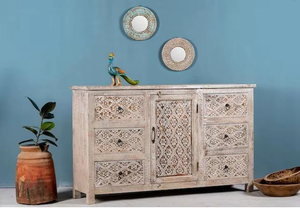 Aparador de Madera Artesanal con Puertas Talladas Elegantes y Estantes Espaciosos para Organización del Comedor - Product Image 6