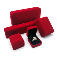 Coffret à bijoux portable carré en velours rouge de luxe EVERWIN avec taille personnalisée pour ranger les colliers, les bagues, les boucles d'oreilles et les présentoirs