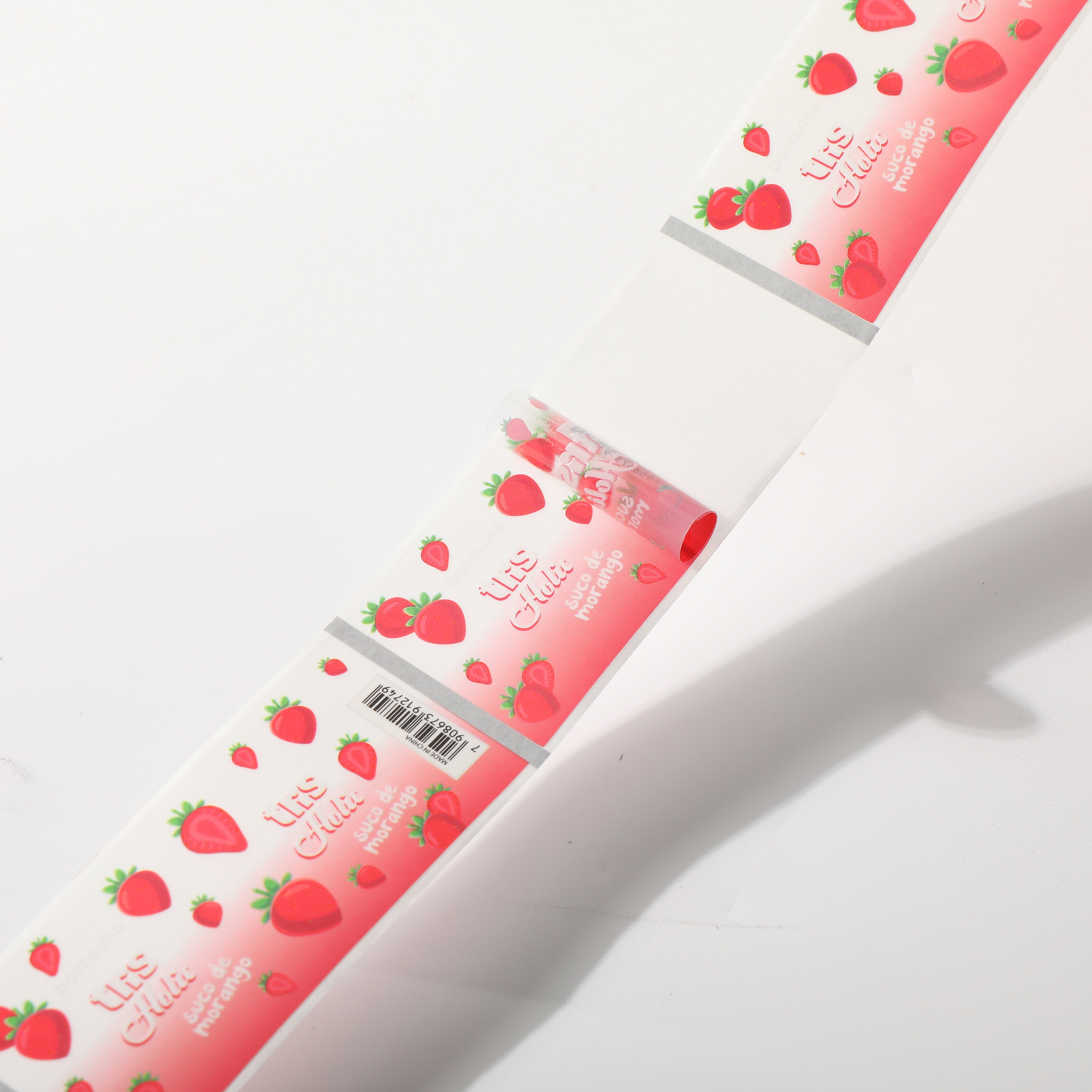Factory Wholesale Custom Waterproof Packaging Labels Roll Customizable Sticker for Efficient Labeling