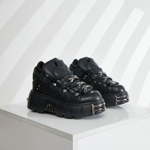 2024 automne hiver commerce extérieur transfrontalier nouvelles chaussures pour femmes fond épais bas Punk petit cuir hauteur augmentant bouton - Product Image 4
