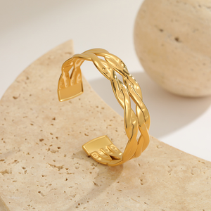 Brazalete abierto exagerado de acero inoxidable, moderno y versátil, chapado en oro de 18K, calidad de alta gama. - Product Image 5