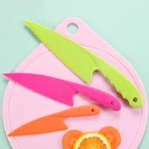 Kinder backen Küche Mini Werkzeuge Gemüse Obst Brotmesser Kinder sicher Kunststoff schneiden Kochmesser