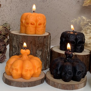 Bougie parfumée artisanale de haute qualité, cadeau d'Halloween original et créatif, squelette de citrouille terrifiant et amusant, aromathérapie - Product Image 1