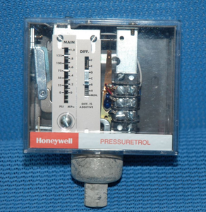 Contrôleur de pression proportionnel Honeywell L91B1100/U d'origine 5-23 LB/ IN2, .35-10 KG/<span class=keywords><strong>CM2</strong></span>, POT TAILLE 7/64 IN, 1/4 in B - Product Image 4