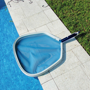 Écumoire à feuilles <span class=keywords><strong>en</strong></span> aluminium avec poignée anodisée bleue - Product Image 1