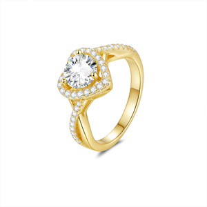 แหวนมอสซาไนต์เงินแท้ S925 รุ่น Heart Halo ปี 2026 ของขวัญขอแต่งงานสุดหรู แหวนนิ้วอเนกประสงค์ ดีไซน์สวยงามสำหรับผู้หญิง - Product Image 1