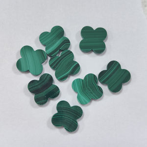 Pierres de malachite naturelle en forme de trèfle à quatre feuilles, pierres de malachite pour la création de bijoux - Product Image 2