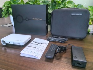 Wowoto H10S Xách Tay Thông Minh Máy Chiếu 4K Hỗ Trợ Với Tự Động Keystone Chỉnh DLP Android 9.0 5G Wifi Và <span class=keywords><strong>500</strong></span> ANSI 2G RAM - Product Image 2