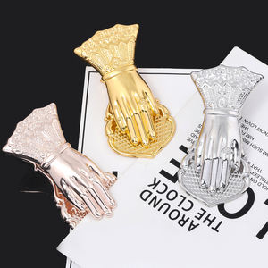 恋人を読む男性のための新しいデザインビンテージハンドブッククリップ女性クリップクランプブックマーク - Product Image 3