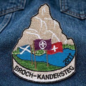 BADGE BRODÉ À LA MACHINE - Product Image 2