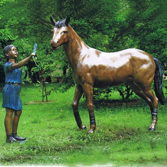 Décoration extérieure en métal Statue en bronze de cheval animal Sculpture de cheval en bronze au design moderne Sculpture de cheval sautant