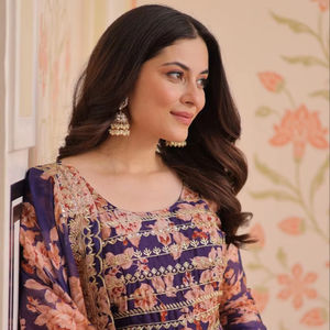 ชุดเดรสสำเร็จรูปจากนักออกแบบระดับพรีเมียม, คอลเลคชั่นใหม่ล่าสุดทำจากผ้า Salwar Kameez สำหรับปาร์ตี้พร้อมใส่ - Product Image 1