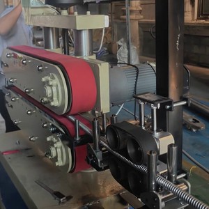 Máquina de recubrimiento de PVC 650 semiautomática para línea de producción de revestimiento de cables y alambres. - Product Image 2