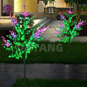 Luz LED de alta calidad para exteriores, impermeable, con forma de árbol de flores de lila, iluminación decorativa radiante para parques y calles, en venta. - Product Image 2