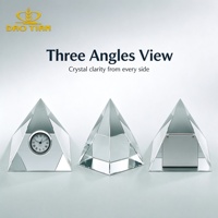Horloge de bureau en cristal K9 personnalisée avec logo gravé, ornement de table en verre, cadeau pour anniversaire ou commémoration