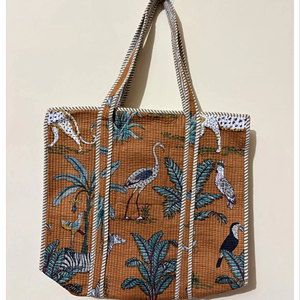 Bolsa de Mano Acolchada de Algodón Estilo Moderno Marrón, Bolsa de Mercado Hecha a Mano Personalizada, Bolsa de Hombro a Precio de Mayoreo - Product Image 1