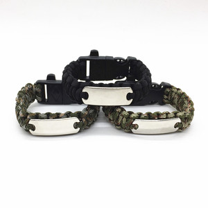 Braccialetto Paracord 550 Mimetico Personalizzato con Logo, Fischietto e Acciarino, Braccialetto Paracord per Sopravvivenza all'Aperto - Product Image 2