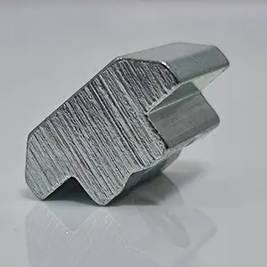 표준 6mm 슬롯 알루미늄 압출 프로파일용 해머 헤드 T-너트에 맞춤 슬라이딩 T 너트 미터법 M4 M5 슬라이드