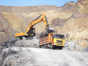 Excavatrice SY3000E de 292 tonnes avec une puissance moteur de 900 kW et une capacité de godet de 15 m³ - Product Image 6
