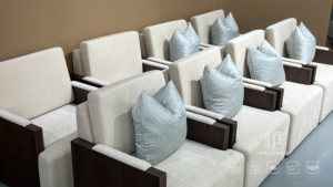 Conjunto de Muebles de Recepción Updecors Personalizados para Sala de Espera de Oficina, con Estructura de Madera y Tapicería de Tela - Product Image 3