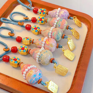 Llavero con Colgante de Gato de la Suerte en Madera de Sándalo Pintado a Mano para Bolso, Llaves, Teléfono Móvil, Venta al por Mayor - Product Image 1