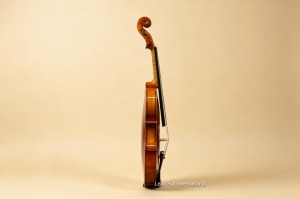 Violon acoustique 4/4 Lead Full International, table en épicéa, dos en érable, touche en ébène, fabriqué à la main en bois - Product Image 2