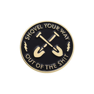 Broches de esmalte personalizados con citas divertidas de Lobotomy Claire, insignias decorativas para mochilas y solapas, adornos de joyería metálica con técnica de impresión - Product Image 6