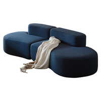 Canapé une place moderne et minimaliste de style nouveau, design incurvé, revêtement en velours, rembourrage en éponge, multifonctionnel pour salons