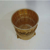 Cubo de Basura Dorado de Estilo Antiguo Vintage con Diseño de Pétalos Tallados, Soportes de Pie para Uso Comercial en el Hogar, Accesorios para Cocina y Baño