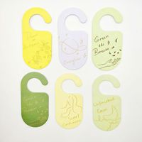Vente en gros de parfum en papier suspendu pour voiture Cadeau promotionnel Sachet parfumé Pendentif carte d'aromathérapie Parfum longue durée Sac d'arôme