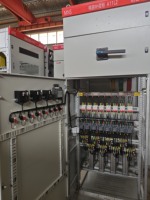 Gabinete para Banco de Condensadores 400V 120kvar, Barra Colectora de Cobre Puro, Ventilación Natural, Entrega Rápida