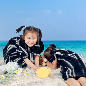 ผ้าขนหนูชายหาดเด็ก ขายส่ง รับทำโลโก้ ผ้าไมโครไฟเบอร์เนื้อนุ่ม แห้งเร็ว สีพื้น สำหรับวันหยุดฤดูร้อน ได้รับการรับรองมาตรฐาน OEKO-TEX - Product Image 4