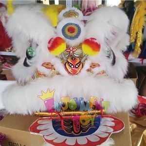 Accessoires de danse du lion de la culture traditionnelle chinoise avec plusieurs couleurs au choix parmi des têtes de lion en laine de haute qualité - Product Image 4