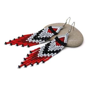 Pendientes largos de cuentas a la moda - Product Image 1