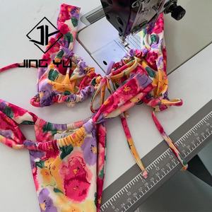 Ensemble de maillot de bain à bretelles de plage de haute qualité, imprimé personnalisé, bohème, écologique, micro bikini en nylon - Product Image 3