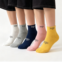 Chaussettes de sport ultra douces et respirantes, MOQ ultra bas, logo personnalisé, taille personnalisée, matière en coton peigné
