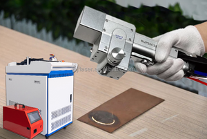 JUNFEI Novo Portátil 1500W 2000W 3000W Refrigeração A Água de Alta Velocidade Hand Held <span class=keywords><strong>Laser</strong></span> Cleaner Gun Cabeça para Metal - Product Image 6